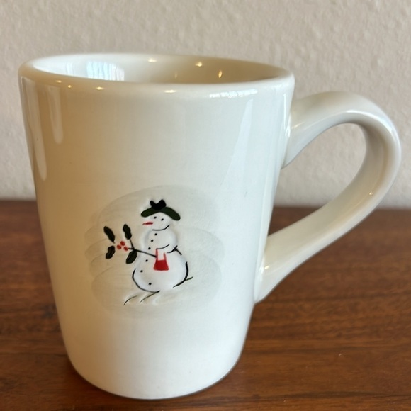 Williams-Sonoma Holiday Snowman Mugs Set of 4 - Picture 4 of 8